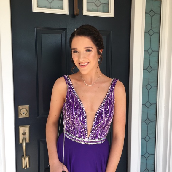 Purple Open Back Prom Dress from Henris - Picture 4 of 5